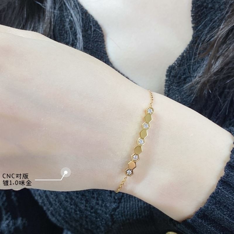 CHAUMET